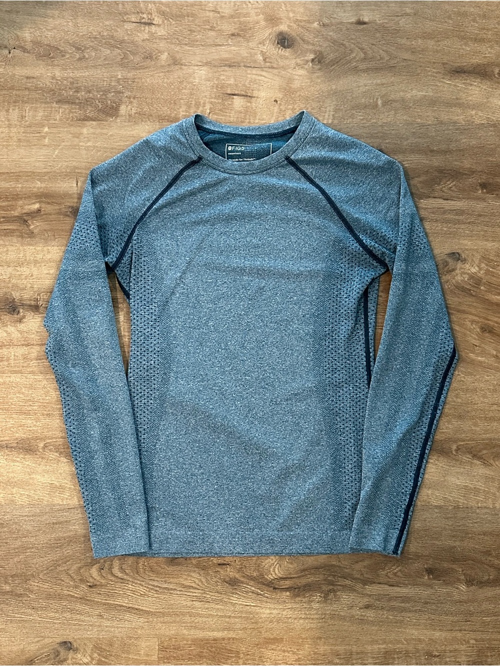 Figs women’s Long Sleeve deep reef undershirt